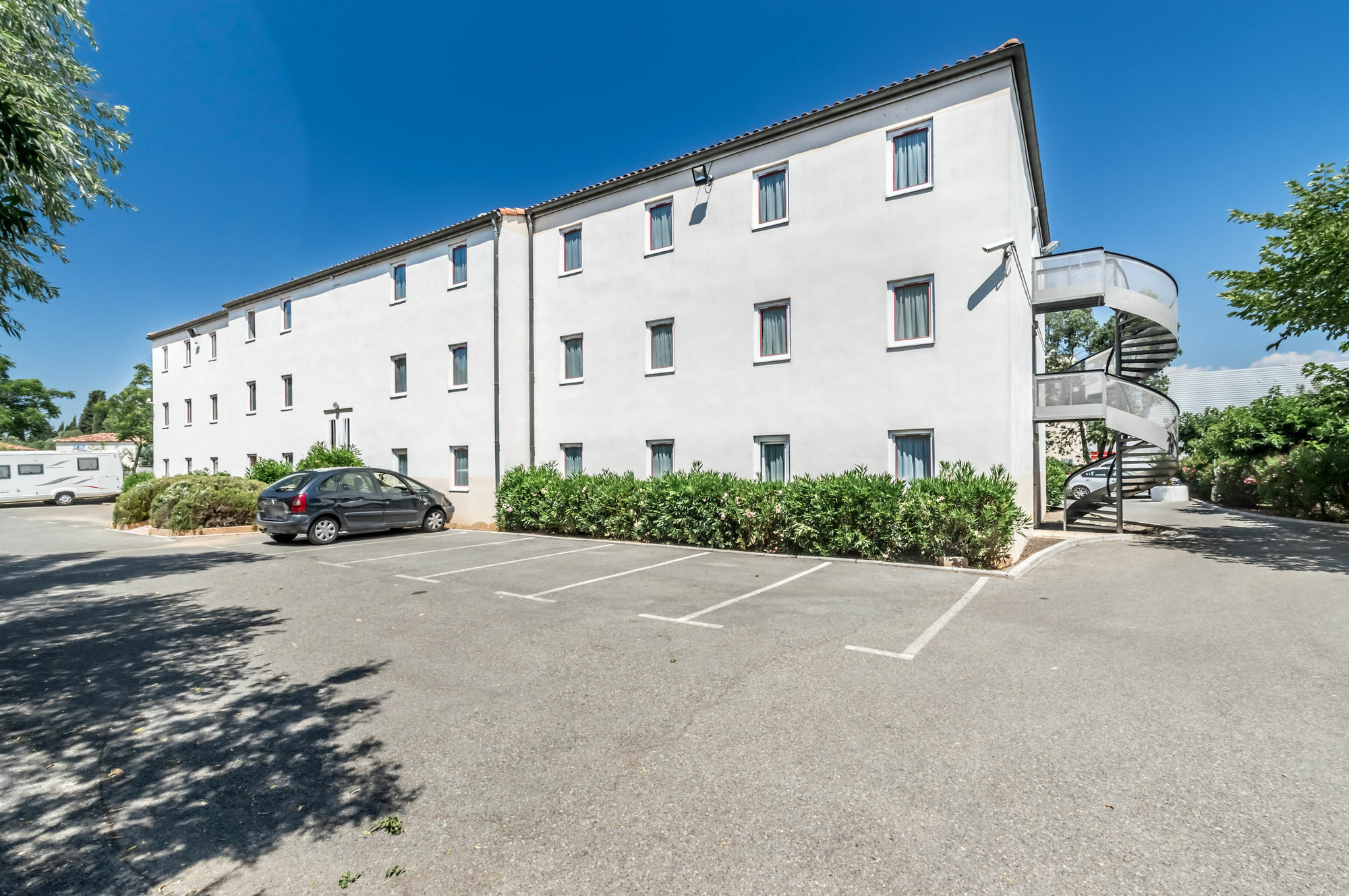 B&B Hotel Frejus ロクブリューヌ・シュル・アルジャン エクステリア 写真